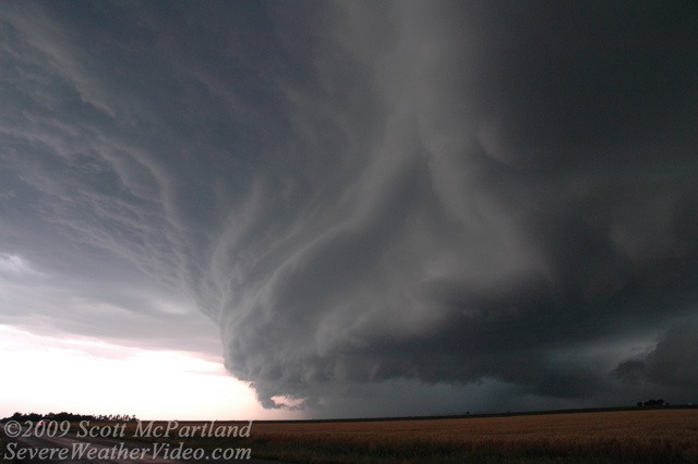 supercell mothership | tornado photographs | mesocyclone